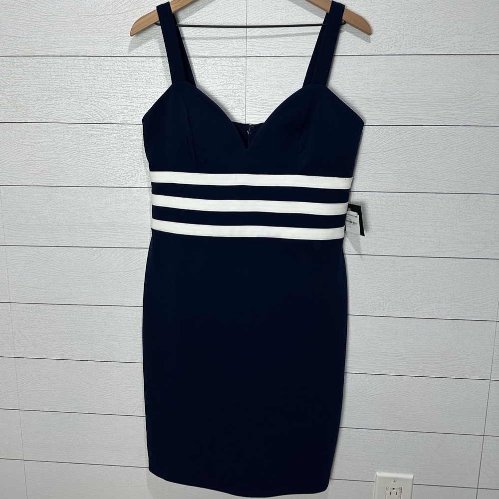 NWT Marina Dress Size 10 Navy & White